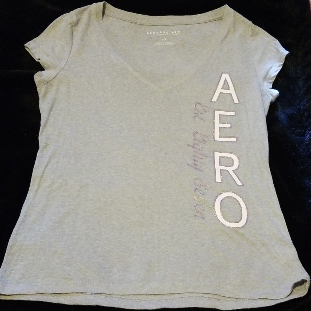 Aeropostale glitter print shirt!